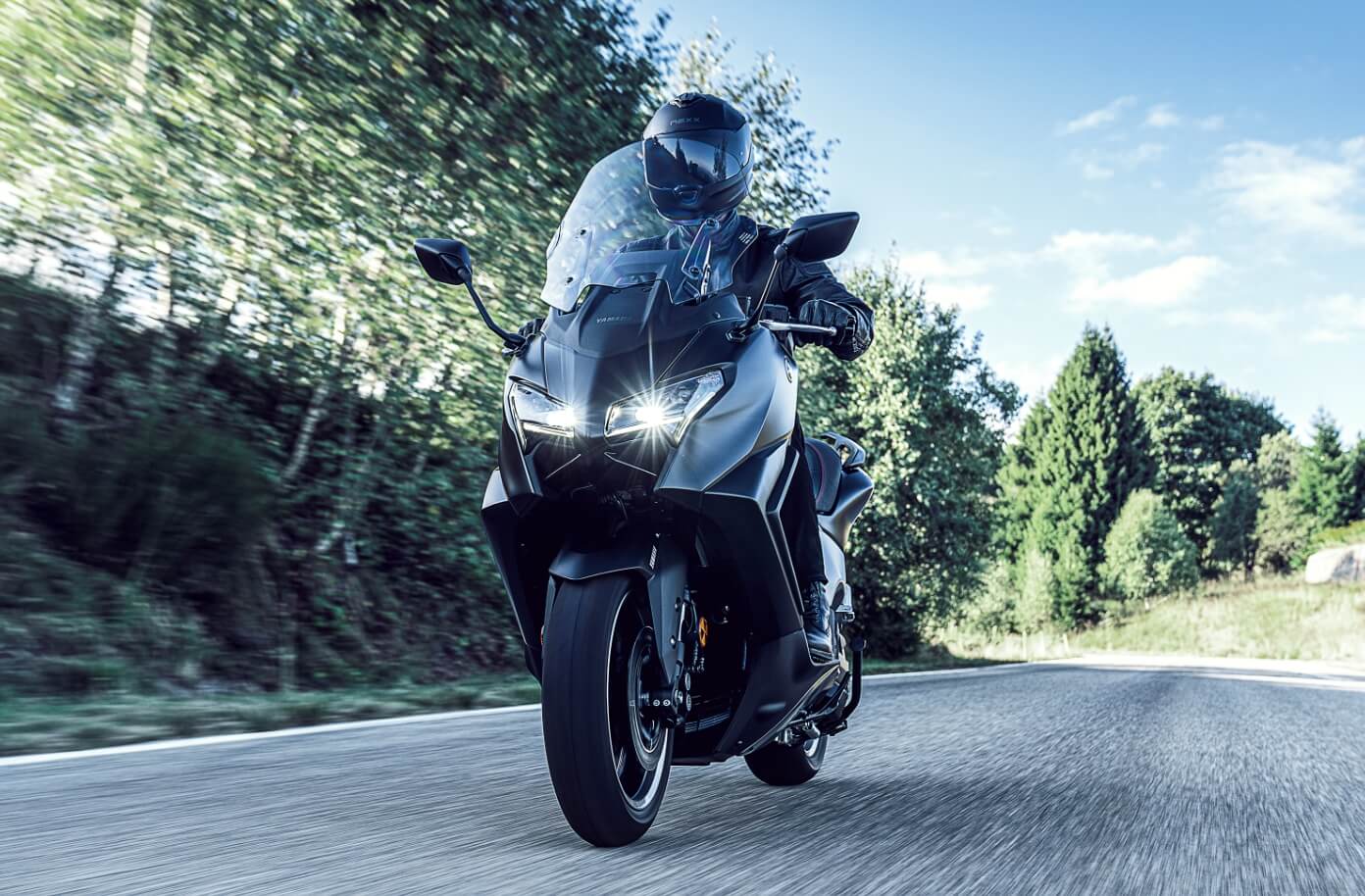 ヤマハ TMAX560】スクーターの王様がさらに進化!成熟した大人のための ヤマハ TMAX560】スクーターの王様がさらに進化!成熟した大人のための